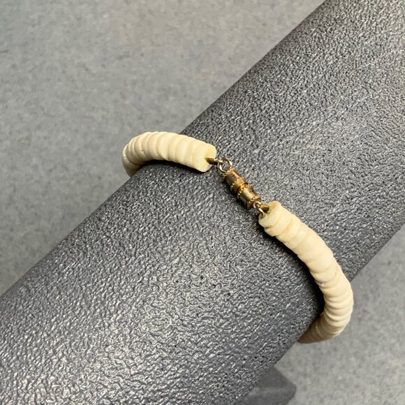 Pooka Shell Beaded Bracelet 7 In White Round Smooth Silver Screw Surfer Unisex - Picture 2 of 4